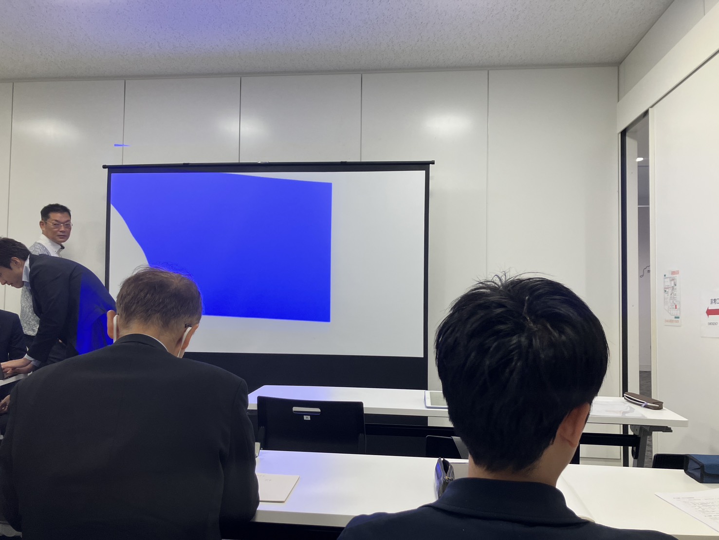 千葉県　柏市　流山市　松戸市　行政書士　相続　遺言　古物商　建設業　運送業　自賠責　交通事故　の専門家の先生